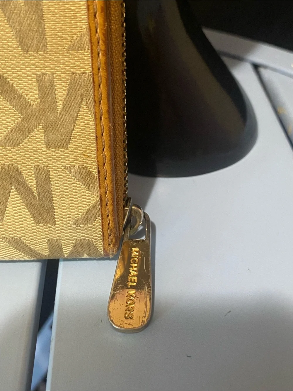 Michael Kors women’s foldable wallet suede brown classic MK logo design